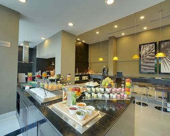 Keys Select by Lemon Tree Hotels, Kochi - Ernakulam - Buffet