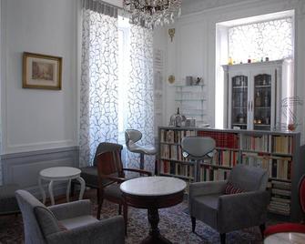 Logis Hotel L'europe - Pontivy - Lounge