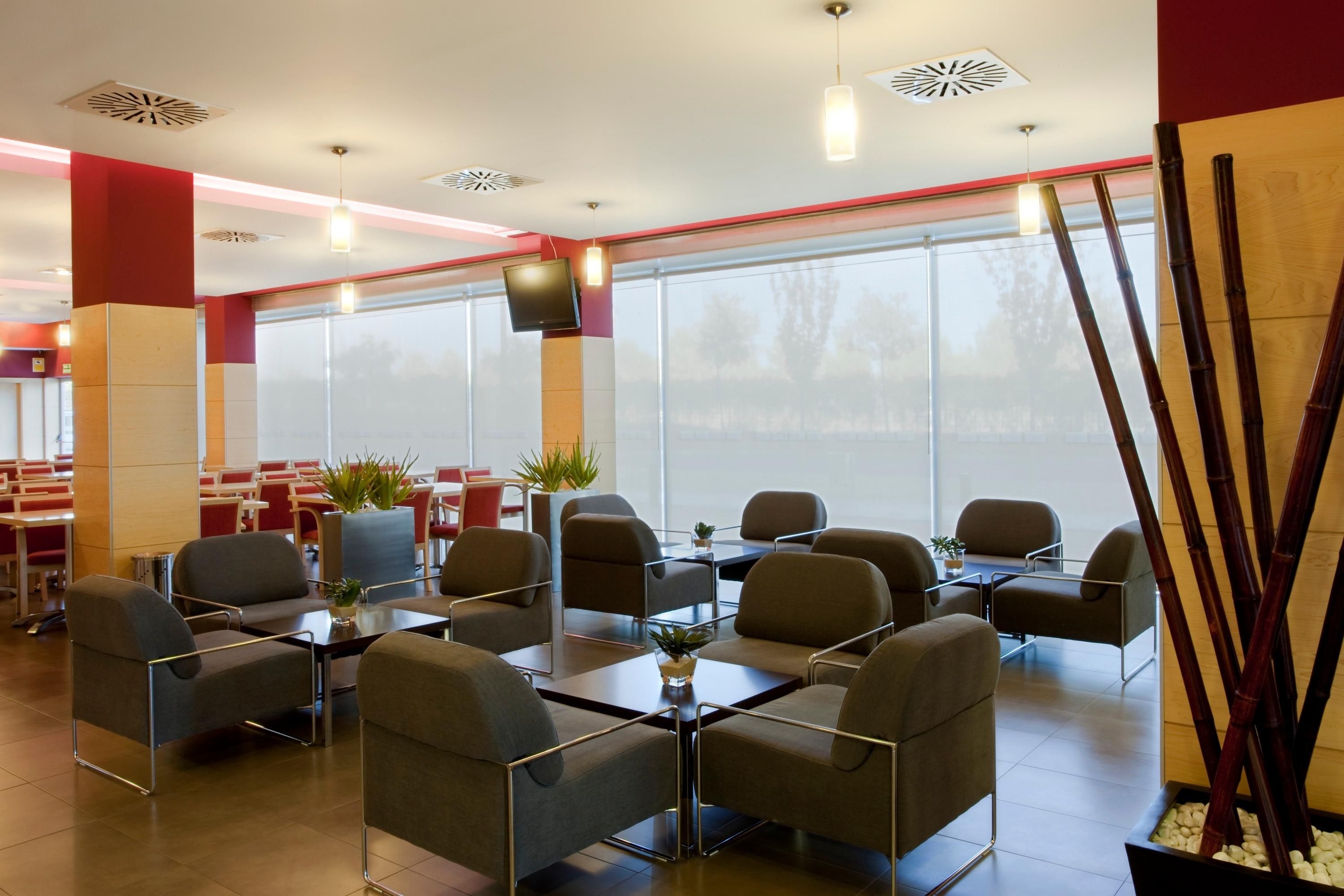 Holiday Inn Express Madrid - Getafe By IHG - Getafe - Lounge
