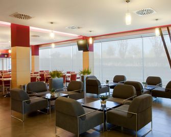 Holiday Inn Express Madrid - Getafe By IHG - Getafe - Lounge