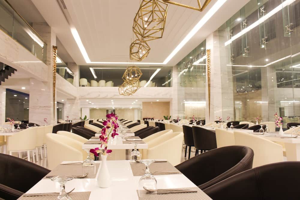 غراند سوكالاي هوتل