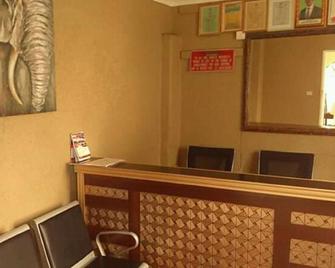 Broken Hill Lodge - Kabwe - Front desk