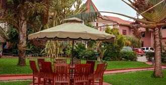 The Charity Hotel International - Arusha - Restaurant
