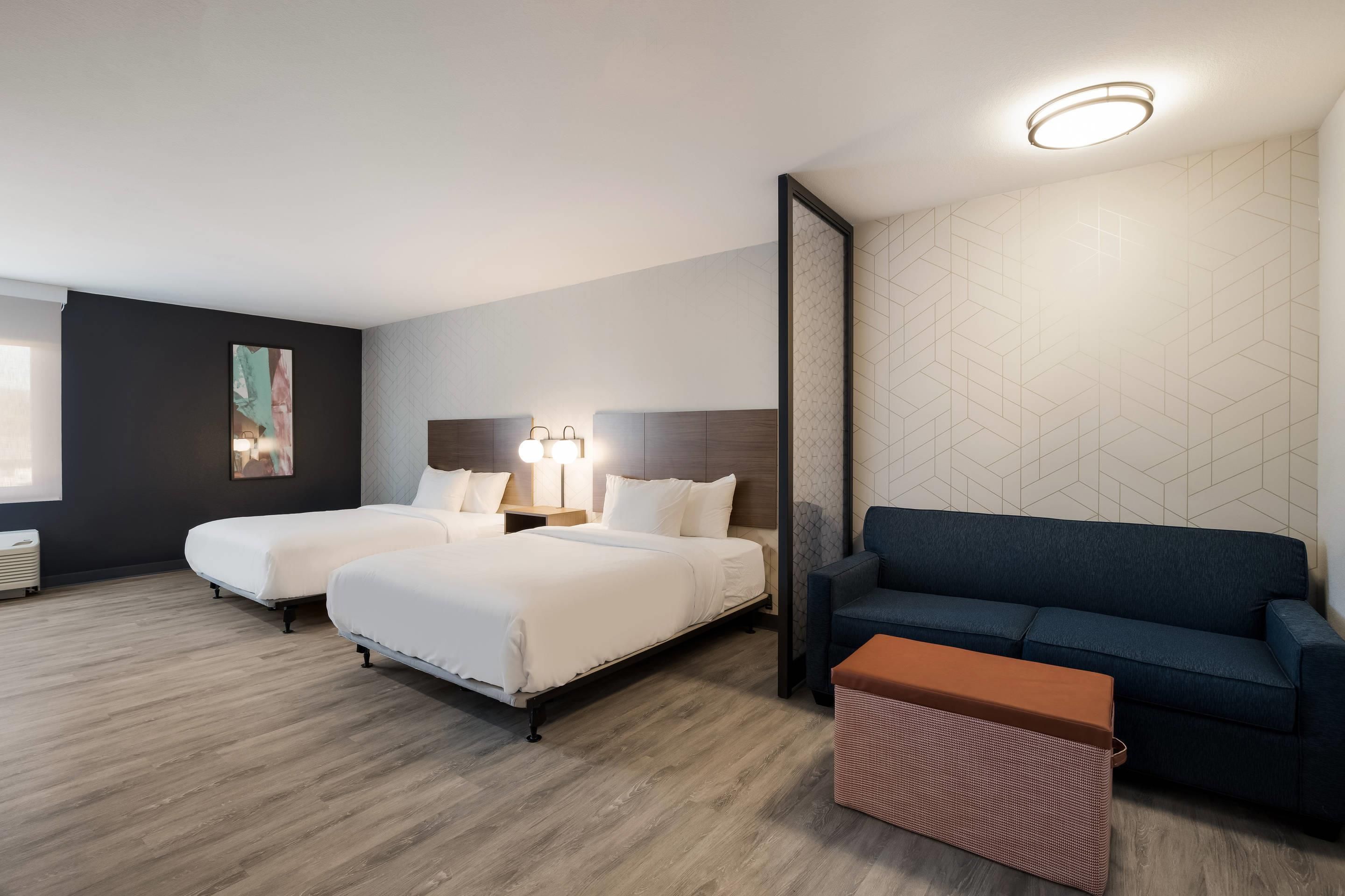 Everhome Suites Corona - Corona - Schlafzimmer