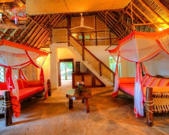 Swahili House Tiwi Beach - Private Oceanfront Boutique Villa Near Diani - Tiwi