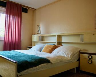 Gemuetliche 3-Zimmer-Wohnung-In-Gladbeck - Gladbeck - Schlafzimmer