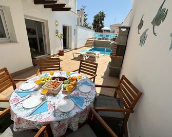 Nerja Paradise Rentals - Villa Lily - Nerja - Parveke