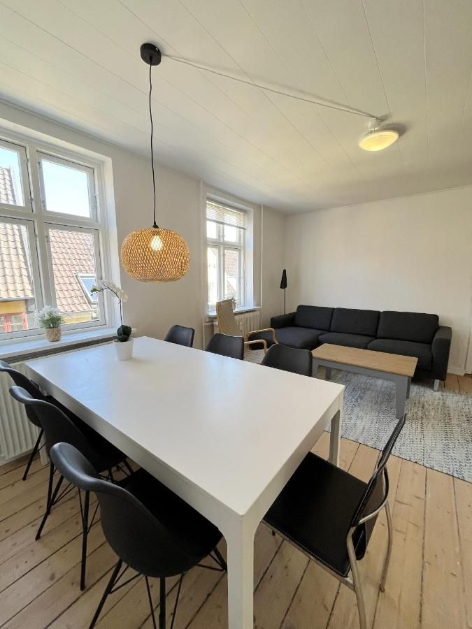 Luxurious 3 bedroom apartment near Jomfru Ane Gade – Aalborg