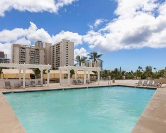 King Bed/Renovated/Canal& Mountain View/Walk Beach - Honolulu - Pool