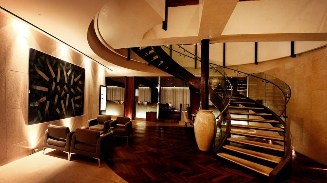 The Riverside Hotel
