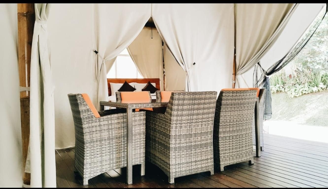 Maribaya Glamping Tent - Lembang - Huiskamer