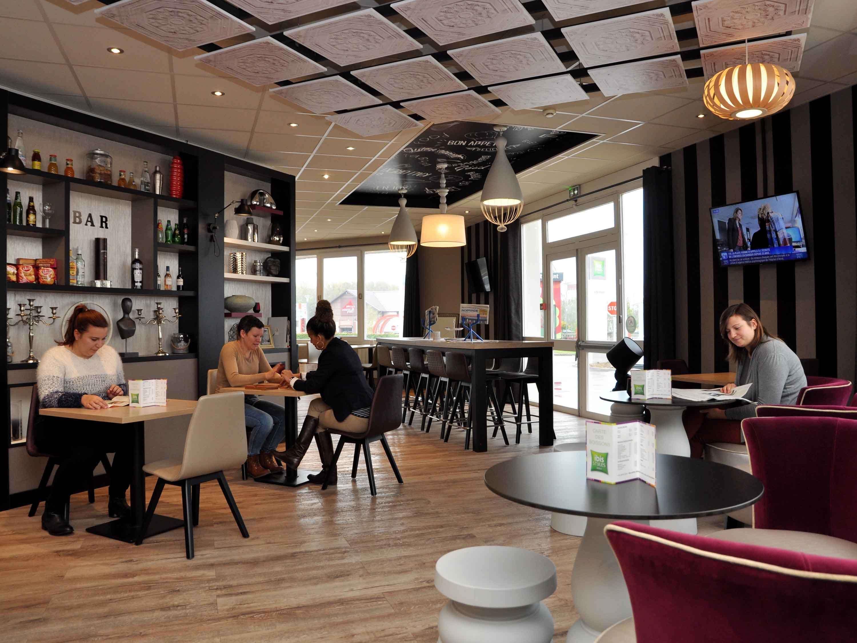 Ibis Styles Rouen Nord Barentin - Barentin - Bar