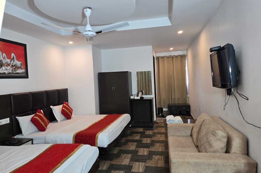 Hotel Maha Luxmi Palace - קטרה