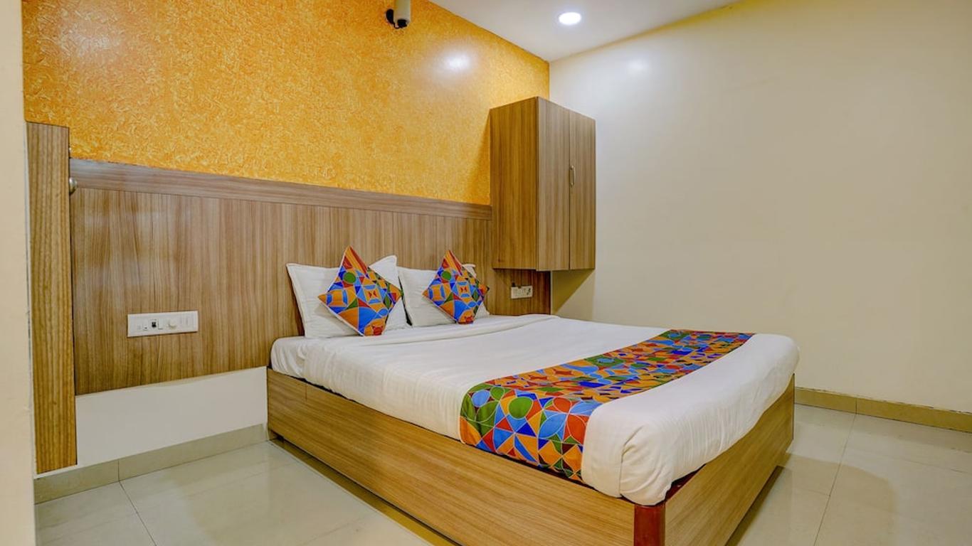 Fabexpress Prakash Inn - Nr Mumbai International Airport