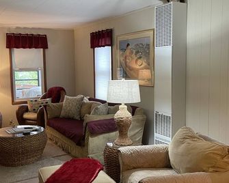 The Lily Pad - 핑크니 - 거실