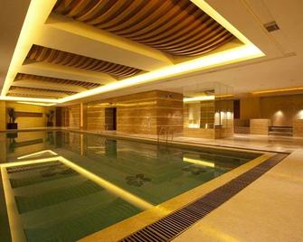 Celebrity City Hotel - Τσενγκντού - Πισίνα