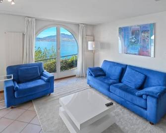 Rivage 37 in St Gingolph bright and spacious 2 bedrooms - Saint-Gingolph - Living room