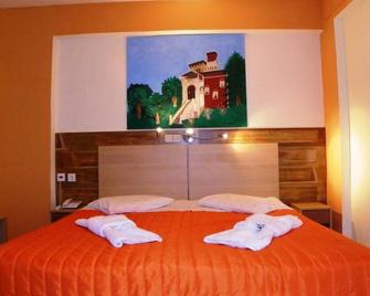 Mirabelle Hotel - Zakynthos - Schlafzimmer