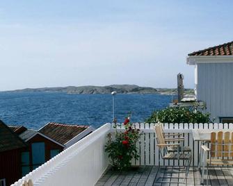 6 Person Holiday Home In Hälleviksstrand-By Traum - Hälleviksstrand - Balcón
