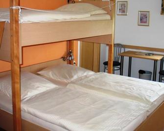 Schirmer`s Hotelino - Röhrmoos - Ložnice