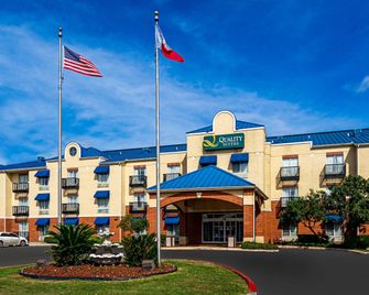 Quality Suites San Antonio Northeast - San Antonio - Bygning