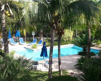 Premium Grace Bay Beach condo - Grace Bay - Pool