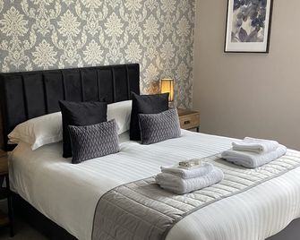 OYO Glyn Valley Hotel - Лланголлен