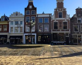 Limmen: Great cottage, large garden, quiet location, near the beach, bicycles - Limmen - Building