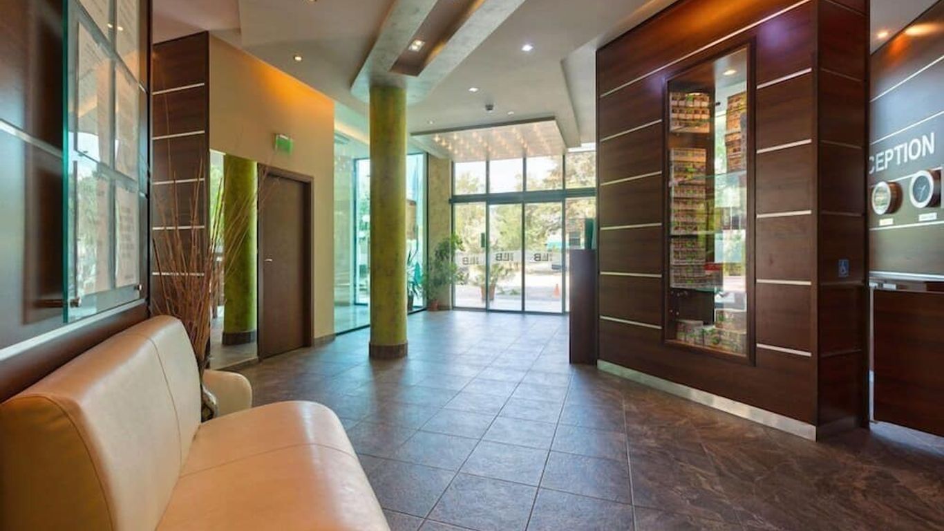 Hotel L&B- Free parking