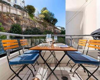 Walking Distance to Darling Harbour - Sydney - Balcon