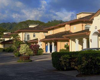 Los Suenos Resort Colina 15C - Herradura - Toà nhà
