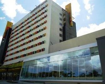 Harris Hotel Batam Center - Batam - Κτίριο