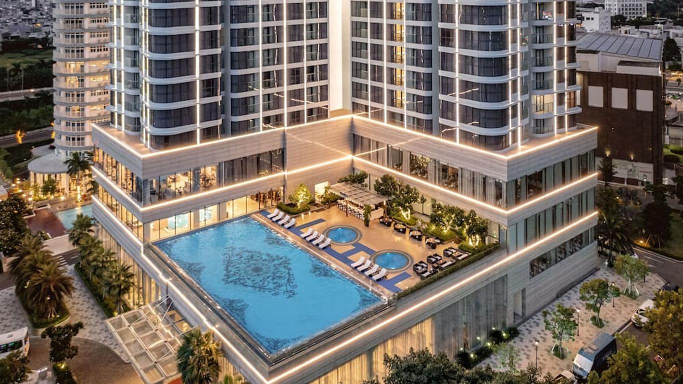 Melia Vinpearl Danang Riverfront