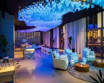 Nikki Beach Resort & Spa Dubai - דובאי - טרקלין