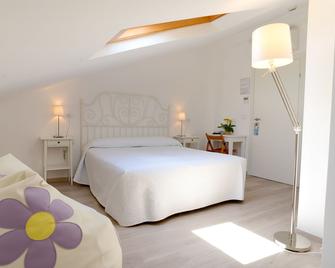 Maree Hotel - צ'זנאטיקו - חדר שינה