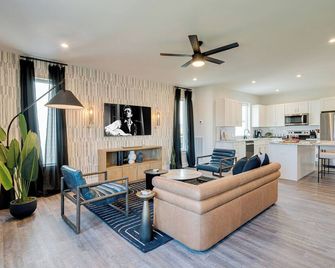 Boho Blues 5627- Sleeps 6 - נאשוויל - סלון