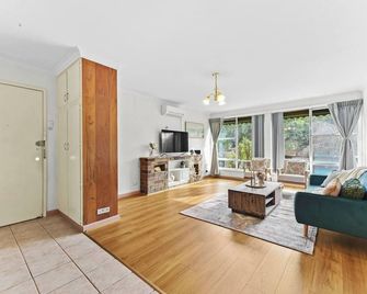 Retro Retreat - Mornington - مورننجتون - غرفة معيشة