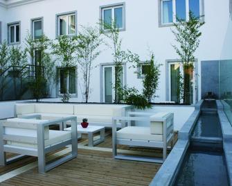 Hotel Jeronimos 8 - Lisbon - Patio