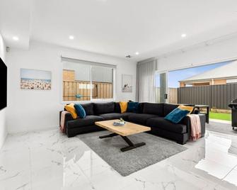 Amazing family home opposite a park & sleeps 10 - Saint Leonards - Sala de estar