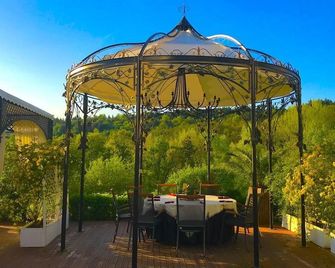 Park Hotel Raya Garden - Veliko Tarnovo - Patio