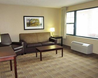 Studio 6 Extended Stay Buffalo Amherst Ny - Amherst - Wohnzimmer