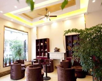 Greentree Inn Taizhou Xianju Passenger Center West Huancheng Road Express Hotel - Taizhou - Lounge