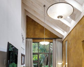 African Rock Hotel & Spa, a 'Boutique Lifestyle Resort' - Kempton Park