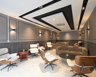 O2 Grand Suvarnabhumi Airport - Free Scheduled Shuttle from Hotel to Suvarnabhumi Airport - Bang Phli - Lounge