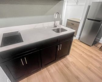 Value Suites Extended Stay - Sacramento - Keittiö
