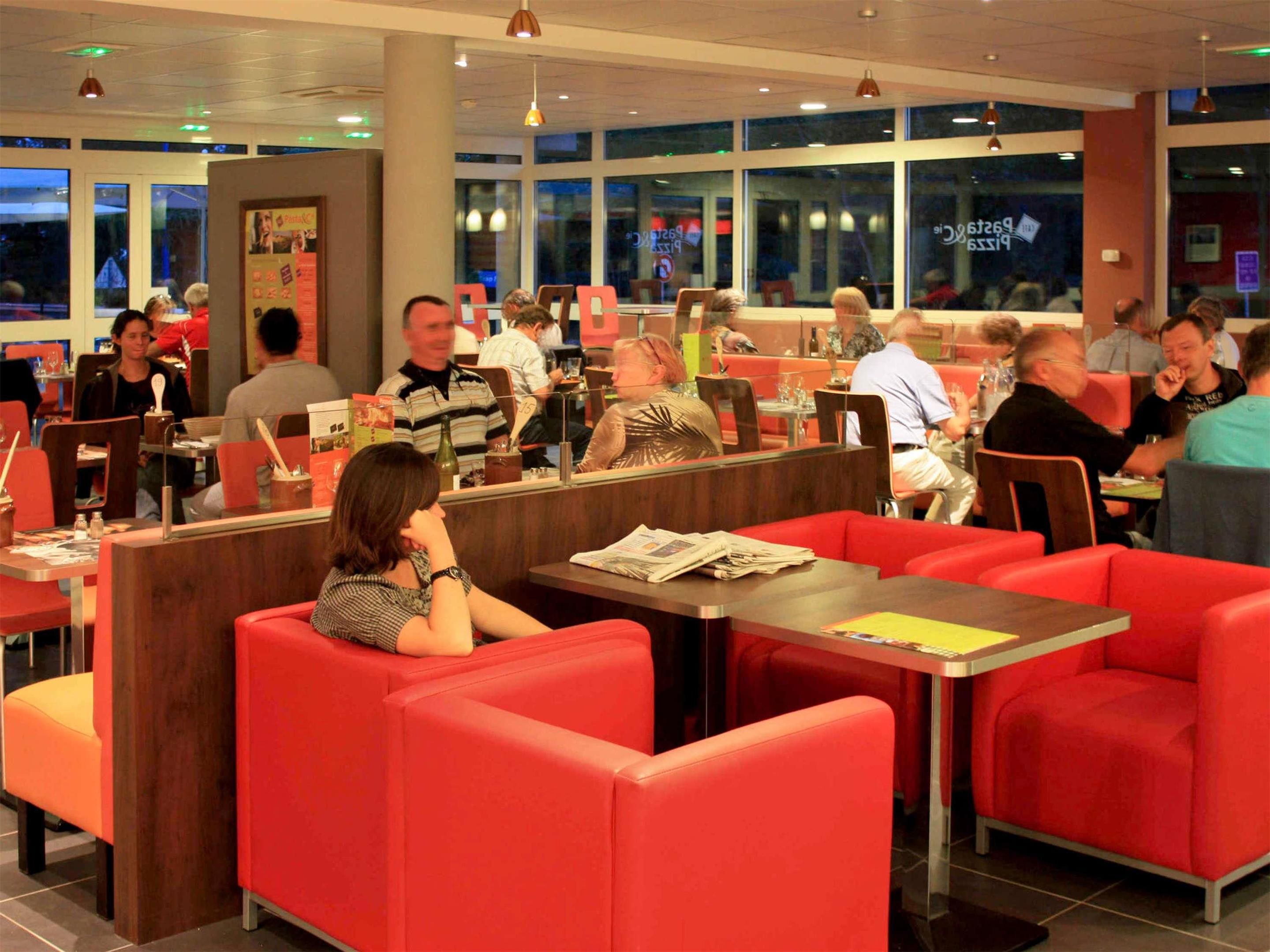 إيبيس بدجت لوريول لو بوزين