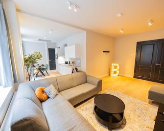 Rotterdam Oasis 3 Bdr Apartment Juf - Rotterdam - Living room