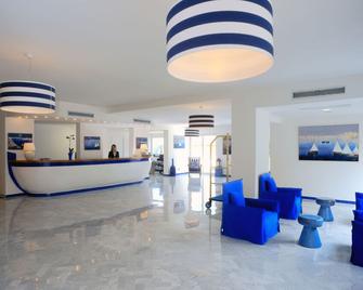 Hotel Saline - Centola - Recepción