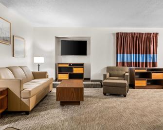 Super 8 by Wyndham Custer/Crazy Horse Area - Custer - Living room