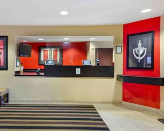 Extended Stay America Suites Lynchburg University Blvd - Lynchburg - Receptionist